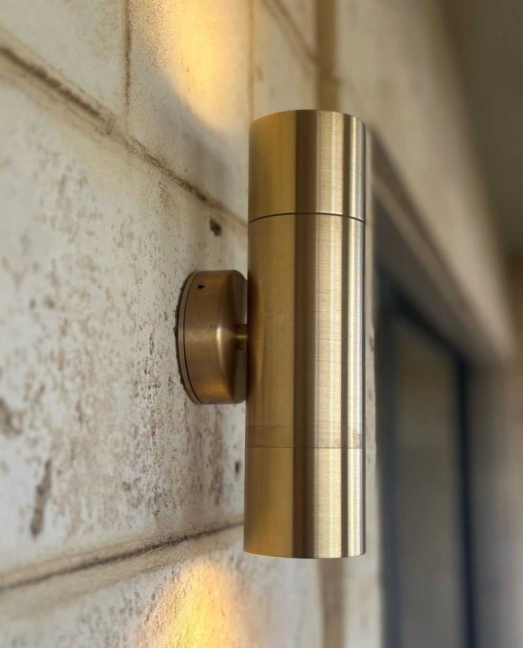 Up & Down Tivah Wall Lights in Brass by Havit Lighting