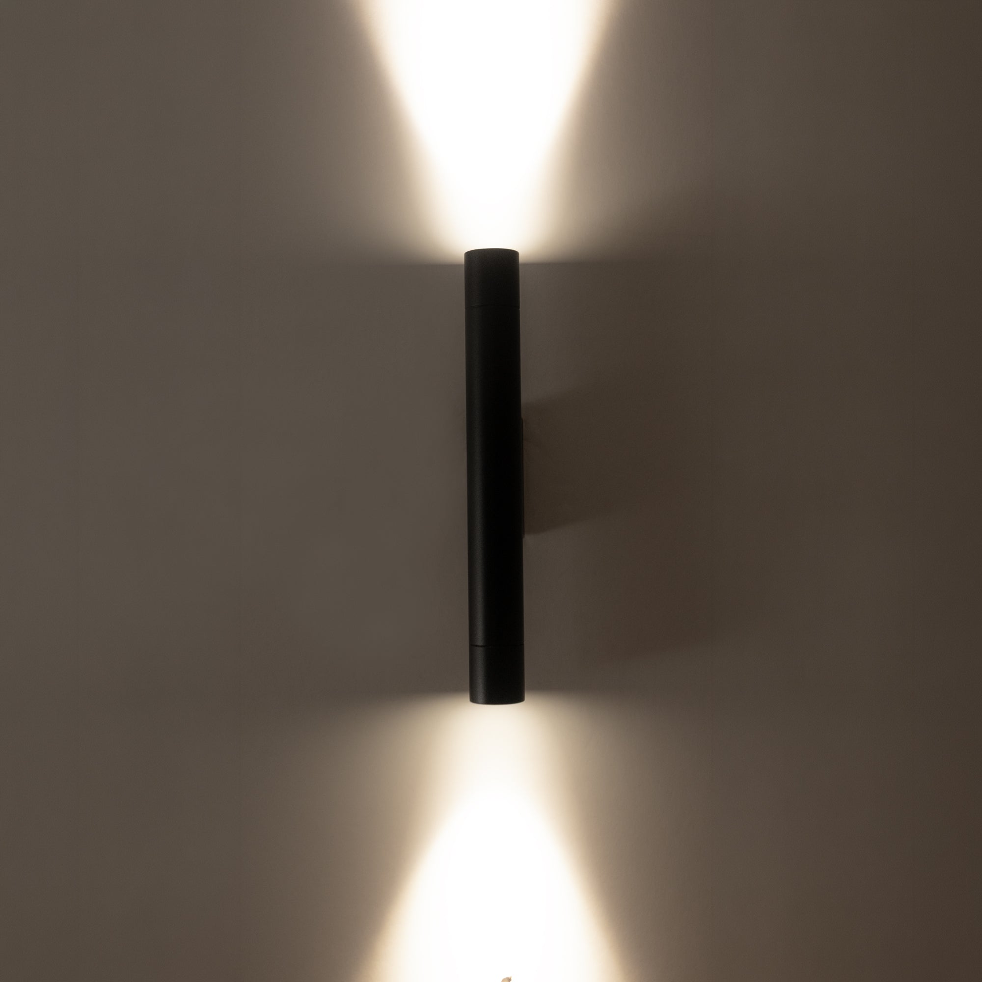 HV10295T - Dugo Aluminium Black Up & Down Wall Light