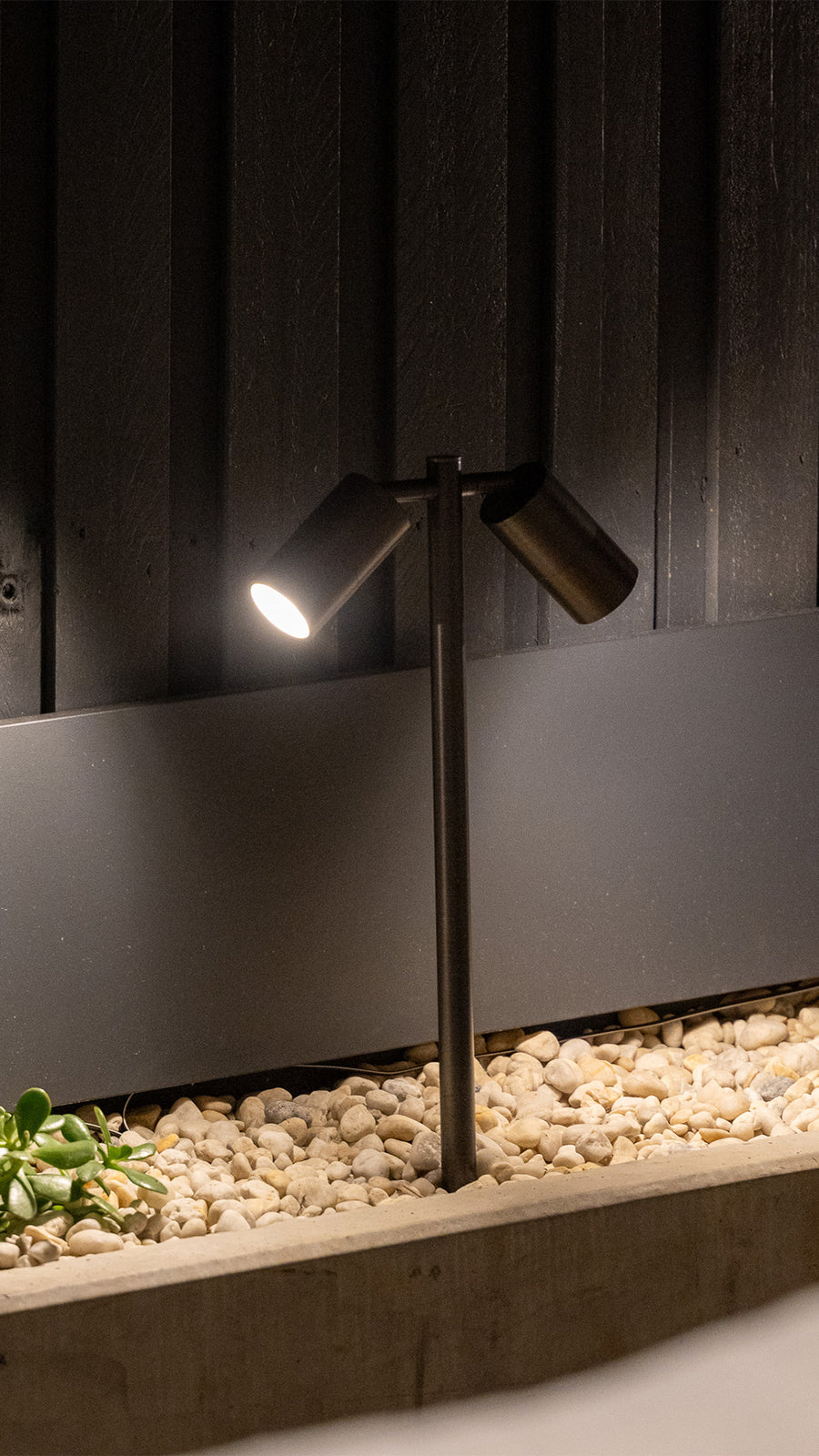 Mini Tivah Black MR11 Double Adjustable LED Bollard Spike Light - Outdoor Close-up