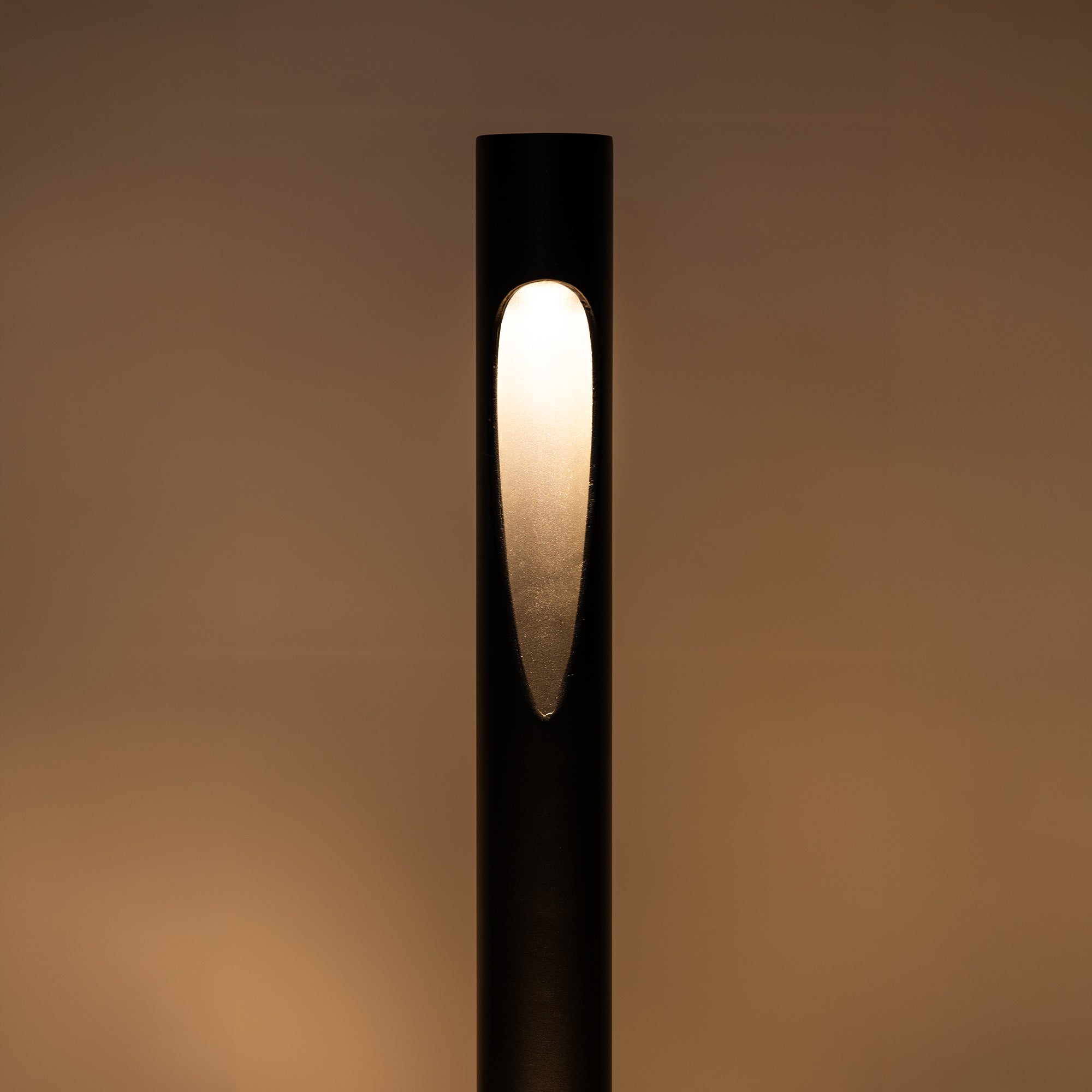 HV1660T-BLK-240V | HV1660T-BLK-24V - Fedor Aluminium Black 600mm Round LED Bollard Lights 