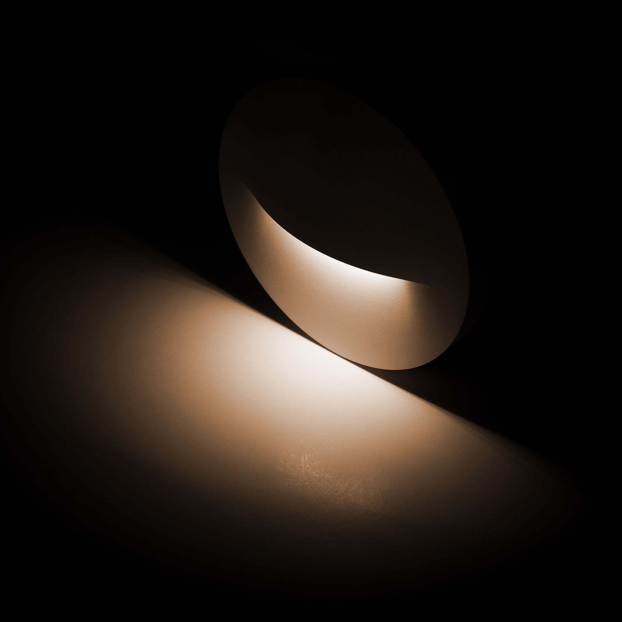 HV3227T-BLK - Lisca Aluminium Black Round LED Wall Light