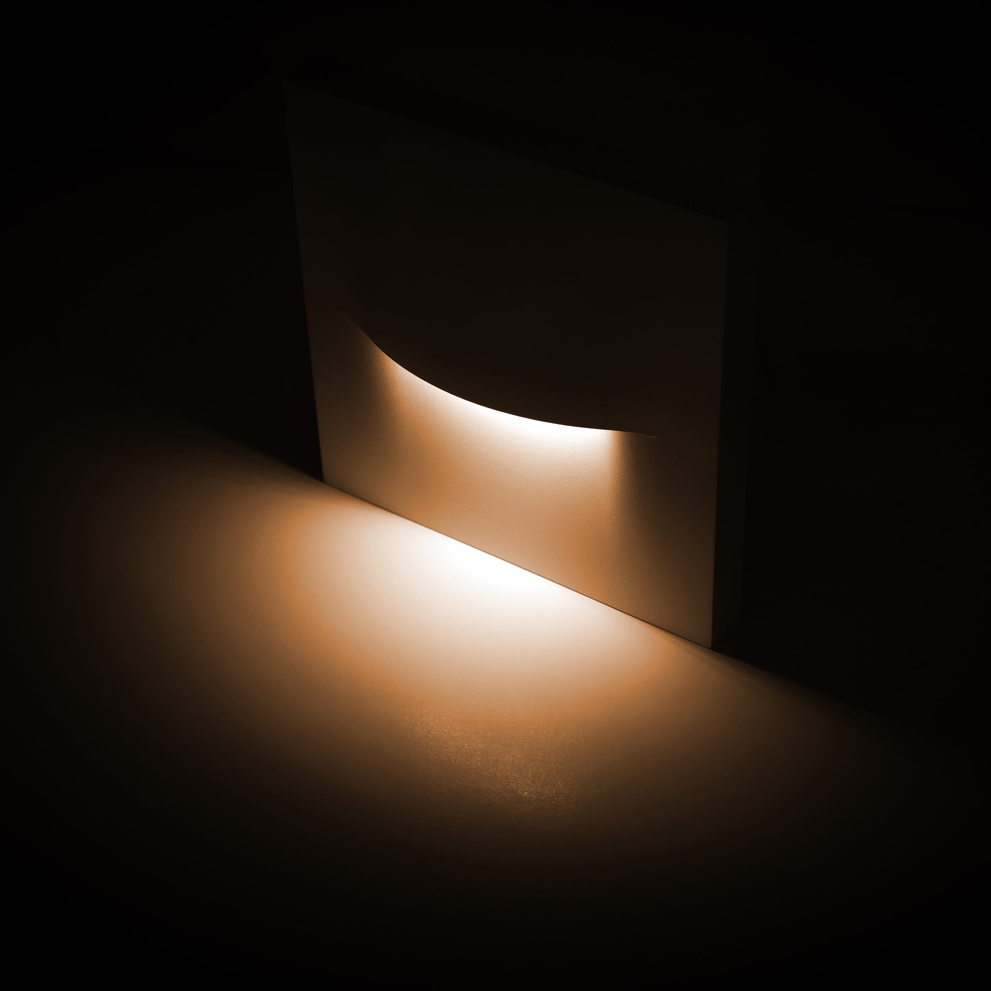 HV3228T-WHT - Lisca Aluminium White Square LED Wall Light