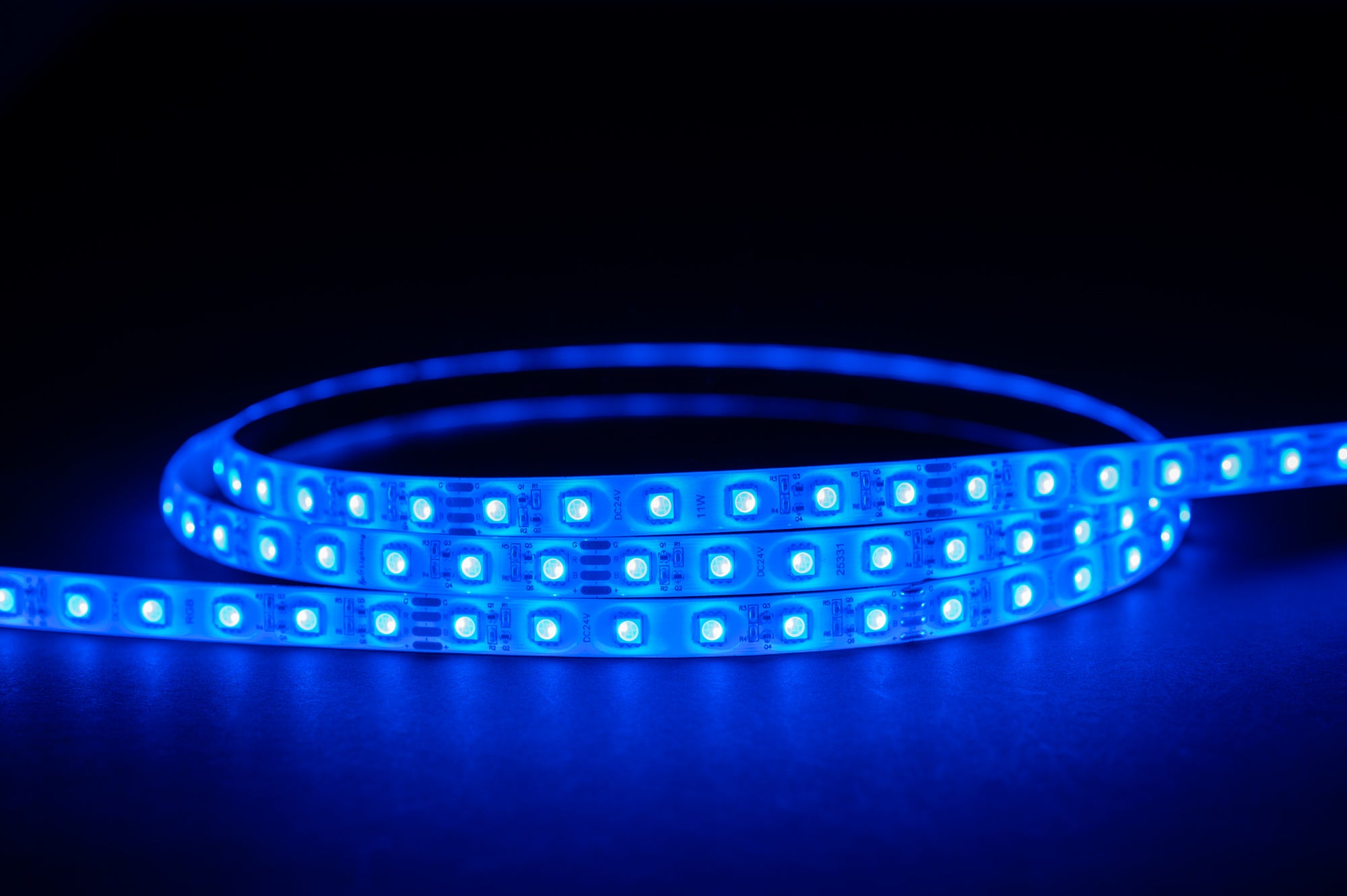 HV9753-IP54-60-RGB - 11w IP54 RGB Long Run LED Strip