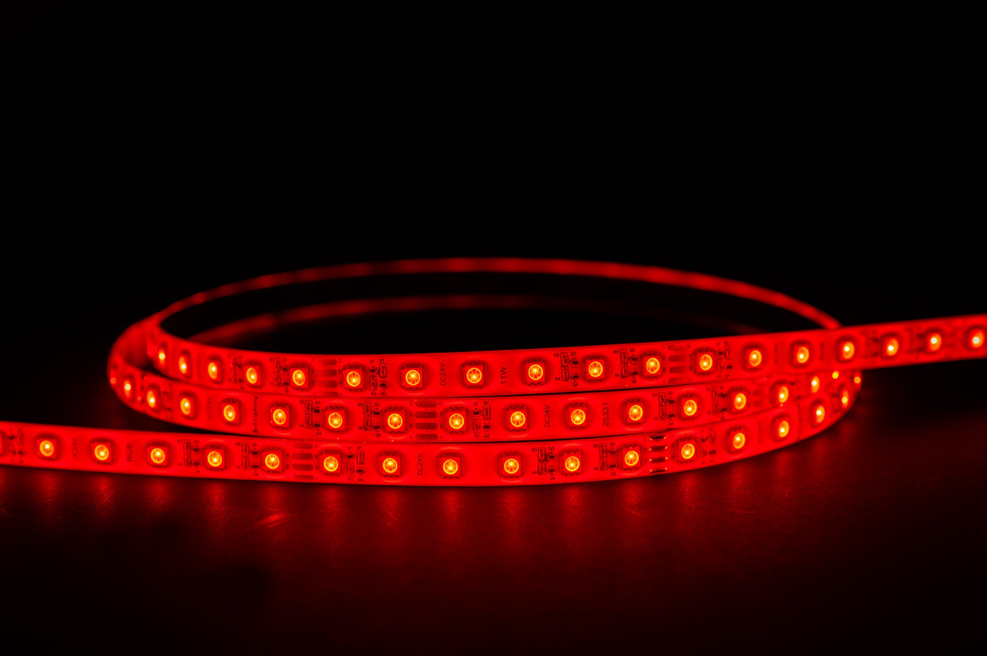 HV9753-IP54-60-RGB - 11w IP54 RGB Long Run LED Strip