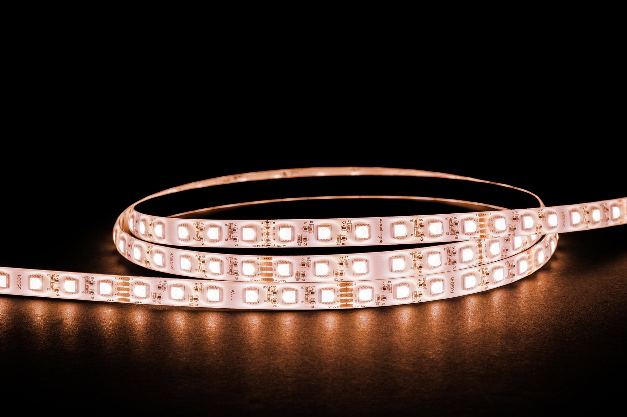 HV9753-IP54-60-RGBW - 11w IP54 RGBW Long Run LED Strip