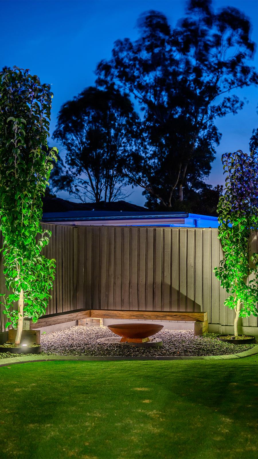 HV1427 Garden Spike Light and LED Strip on Outdoor Bench