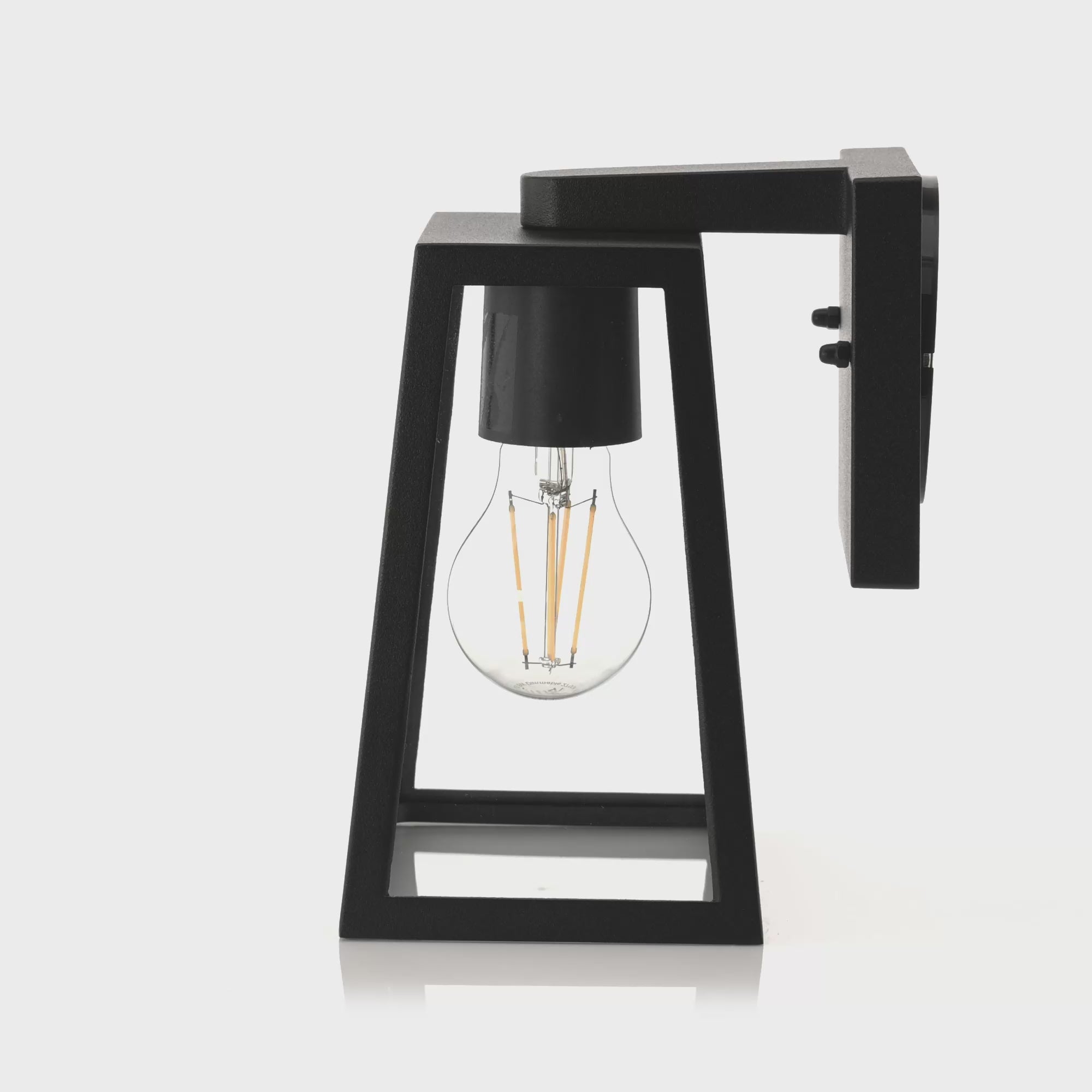 HV3672W-BLK - Licht Aluminium Black Wall Light